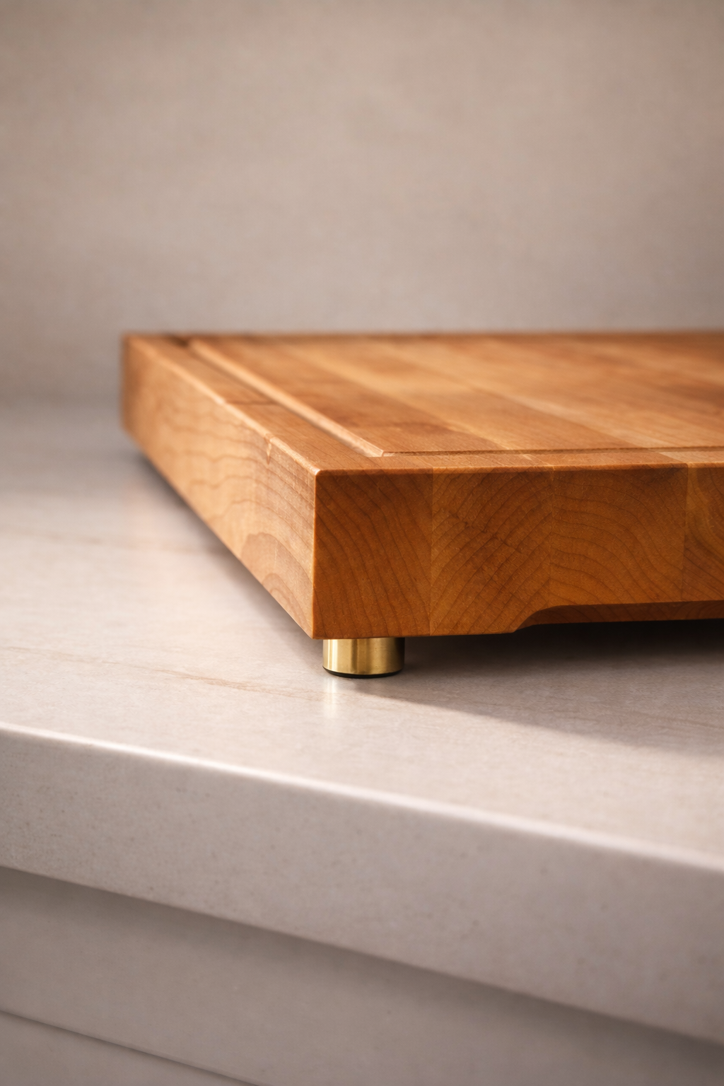 The Wynn (Heirloom Profile) - Solid Maple Edge Grain Cutting Board